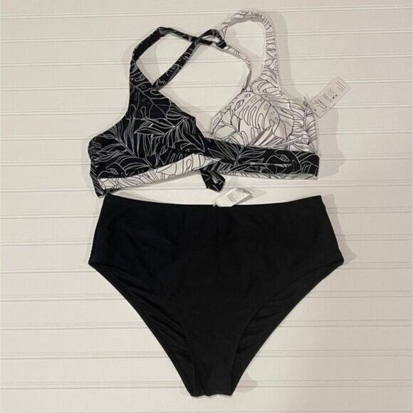 Cupshe Women Bikini XL NWT 2 Piece Black White Tropical Wrap Front Halter Cheeky - Picture 1 of 5